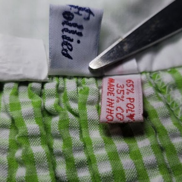 Girls Green and White Seersucker Smocked Dress w/ Seashell Print 2 - Picture 9 of 10